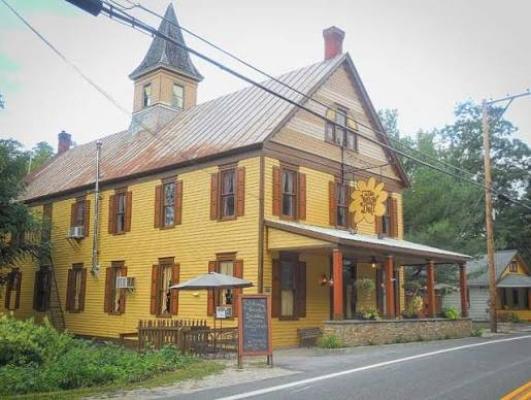 Our Yellow Deli in Oakhill, NY